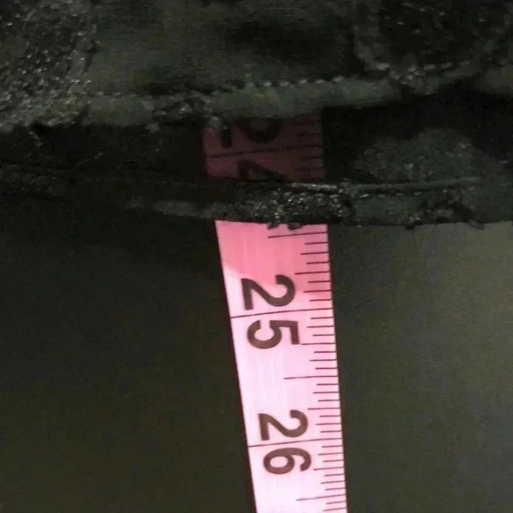 Ann Taylor Peplum Waist,lace like overlay,lined, round neck,long sleeve top - Picture 10 of 10